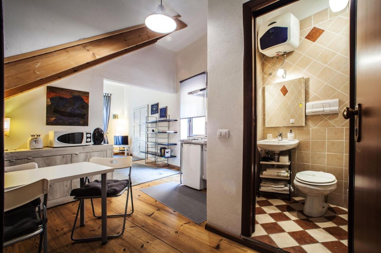 Studio Apartments Centro Storico Via Manno Cagliari Eksteriør billede