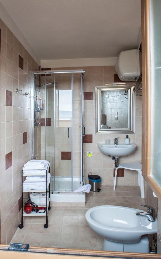 Studio Apartments Centro Storico Via Manno Cagliari Eksteriør billede