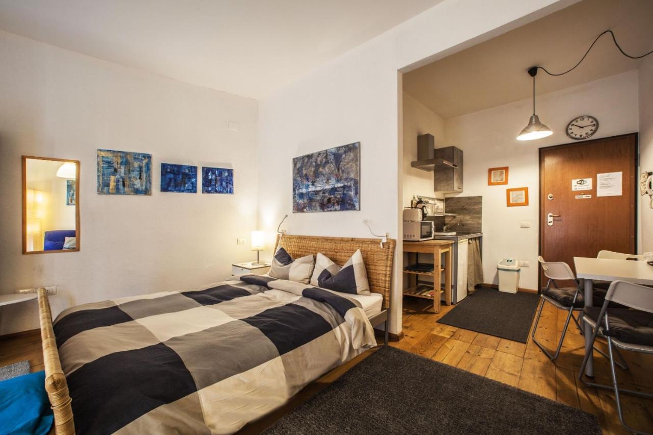 Studio Apartments Centro Storico Via Manno Cagliari Eksteriør billede