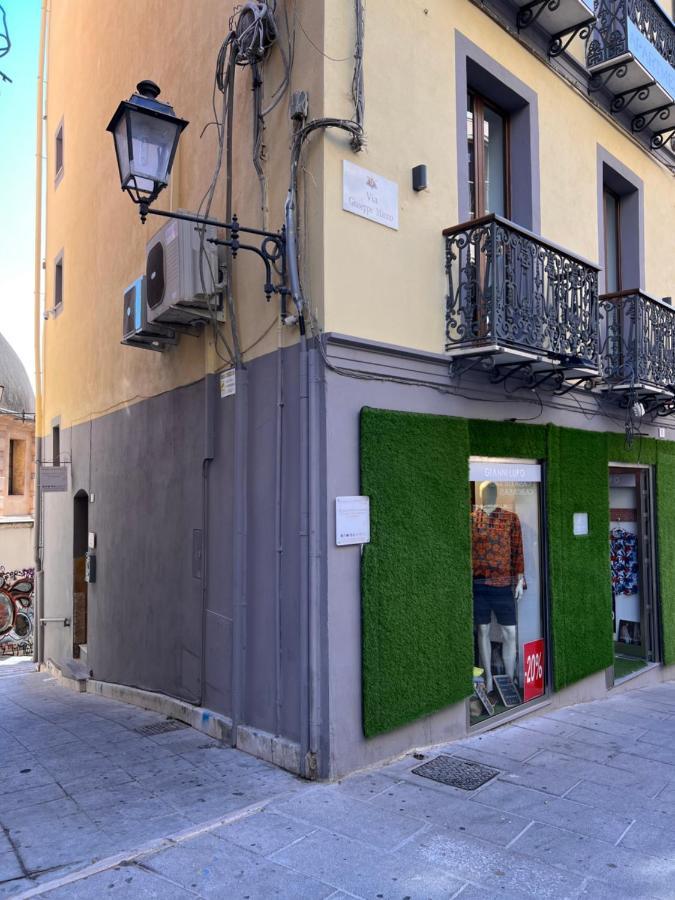 Studio Apartments Centro Storico Via Manno Cagliari Eksteriør billede