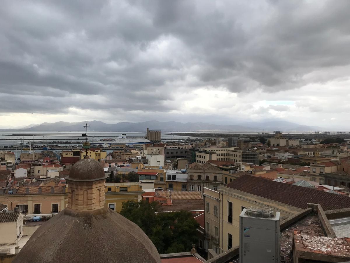 Studio Apartments Centro Storico Via Manno Cagliari Eksteriør billede