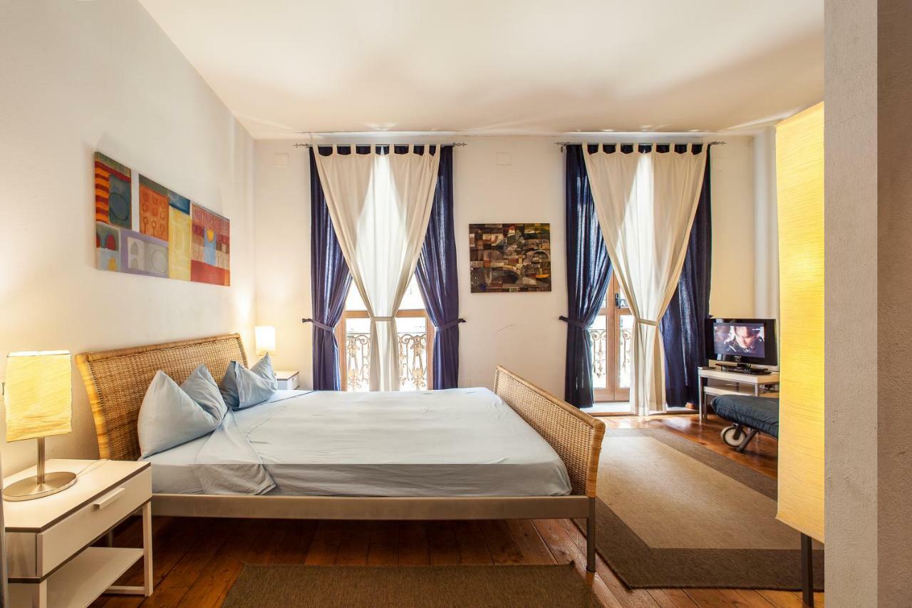 Studio Apartments Centro Storico Via Manno Cagliari Eksteriør billede