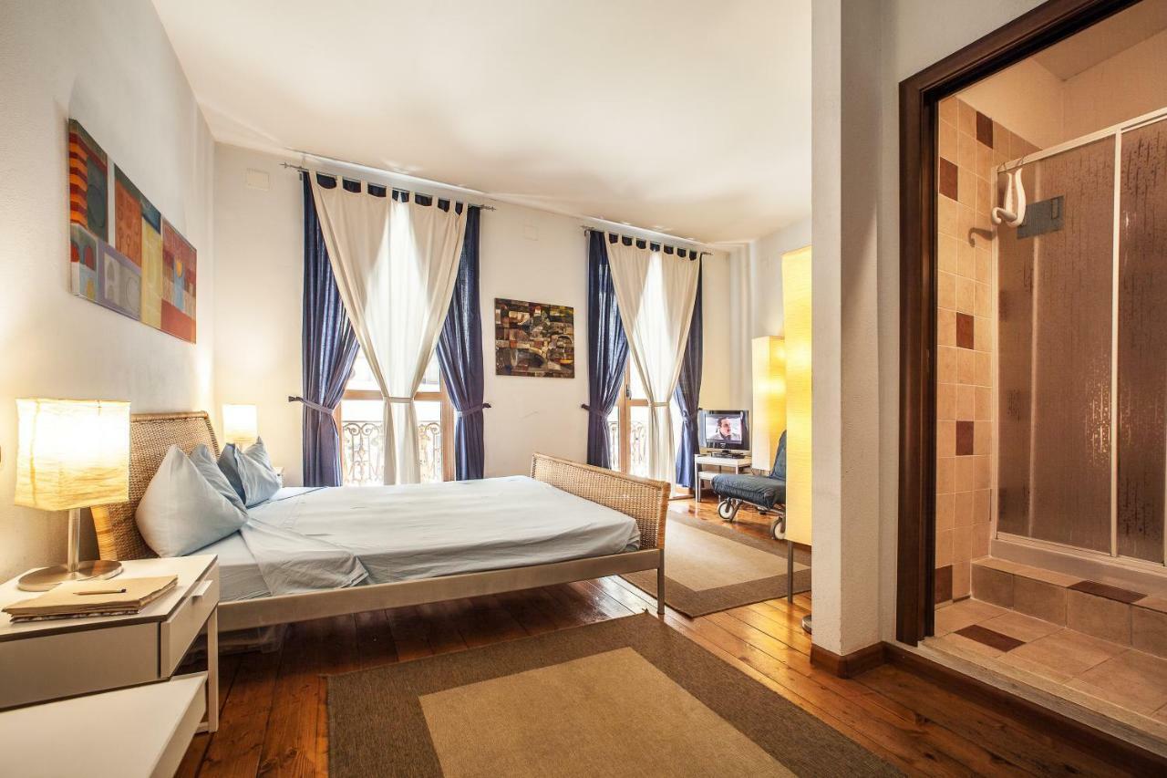 Studio Apartments Centro Storico Via Manno Cagliari Eksteriør billede