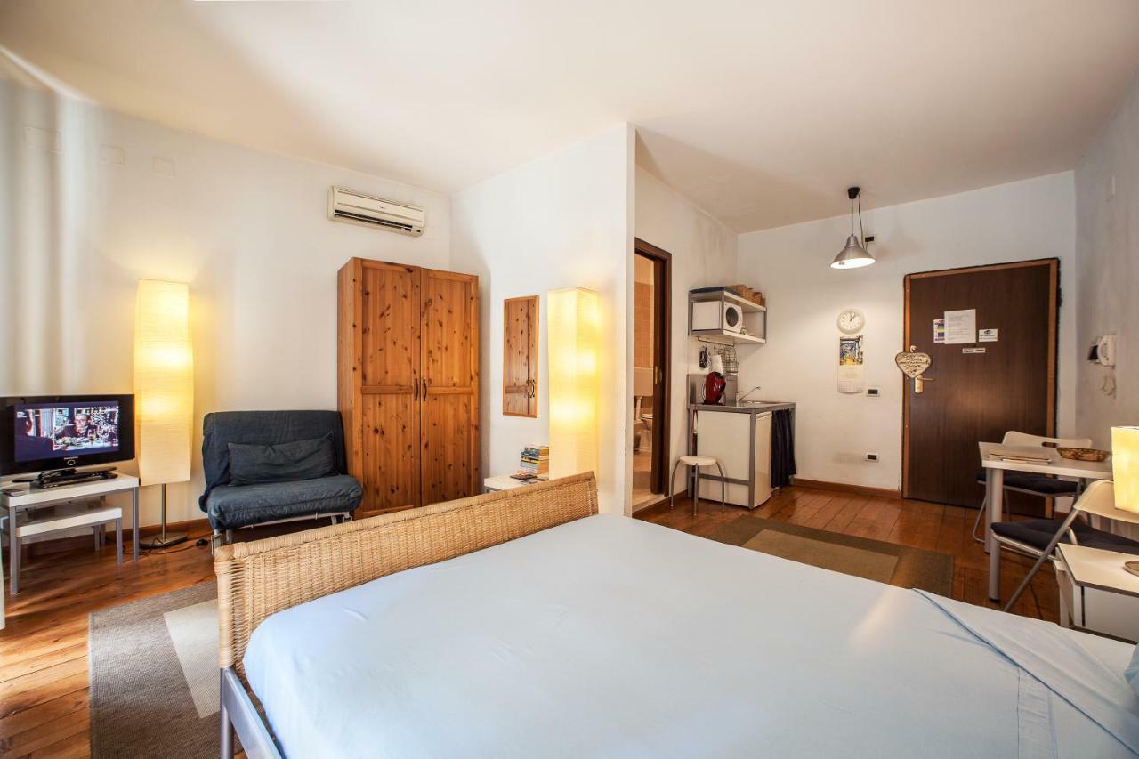 Studio Apartments Centro Storico Via Manno Cagliari Eksteriør billede